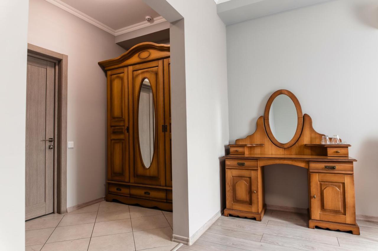 Marshyntsi Af Trans Hotel מראה חיצוני תמונה